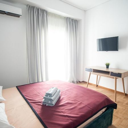 Explore Greece From City Centre Apartment Chalkís Esterno foto