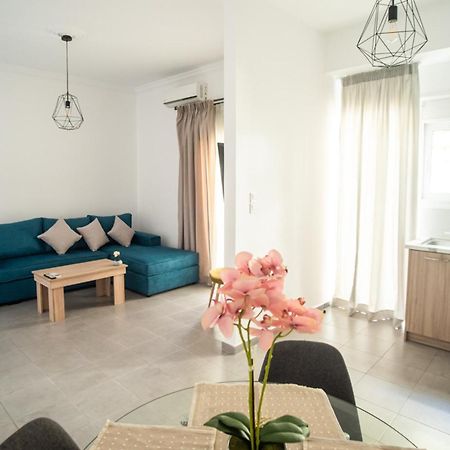 Explore Greece From City Centre Apartment Chalkís Esterno foto